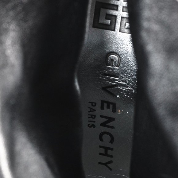 Givenchy 2018 Runway Bottine Show 80 Fold-Over Black Ankle Boot, Size 5.5 - Picture 9 of 9